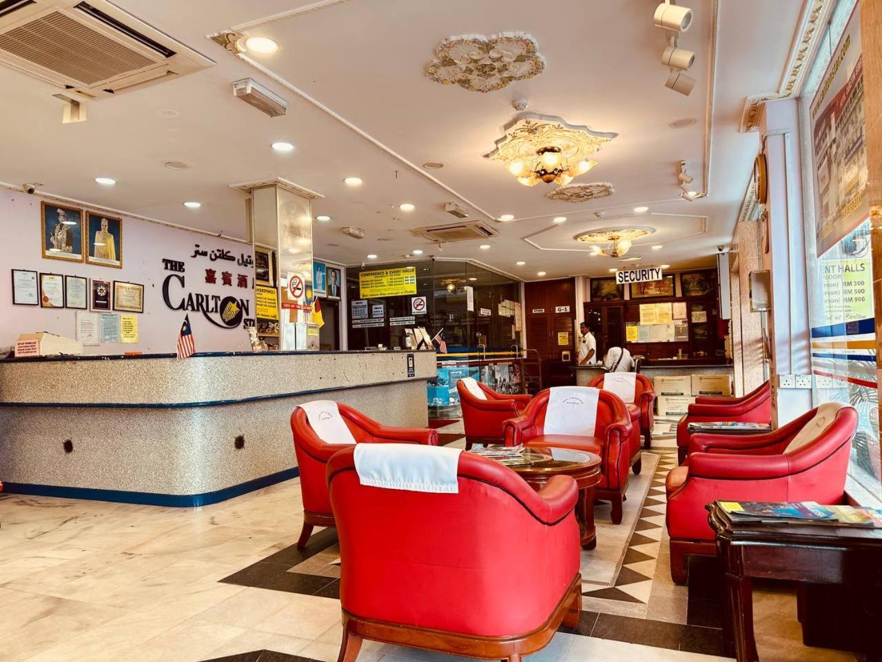 Carlton Hotel Seremban - Next To Terminal Bus Station Bagian luar foto